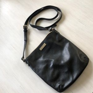 kate spade black leather crossbody P091